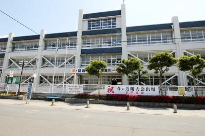 【中学校】寝屋川市第一中学校まで1664ｍ