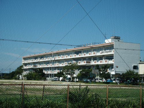 【中学校】久喜市立栗橋東中学校まで802ｍ