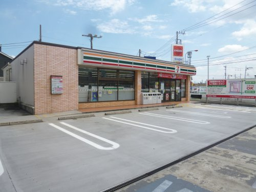 【コンビニエンスストア】セブンイレブン　越谷4号バイパス店まで450ｍ