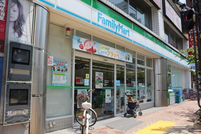 【コンビニエンスストア】ファミリーマート　平井駅南口店まで63ｍ