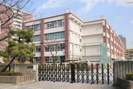 【小学校】江東区立東雲小学校まで1200ｍ