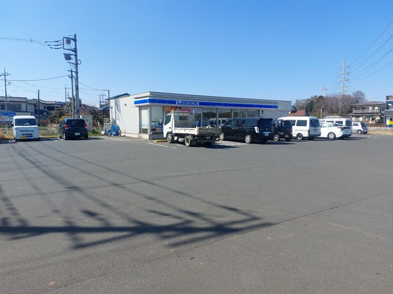 【コンビニエンスストア】ローソン上尾上平店まで720ｍ