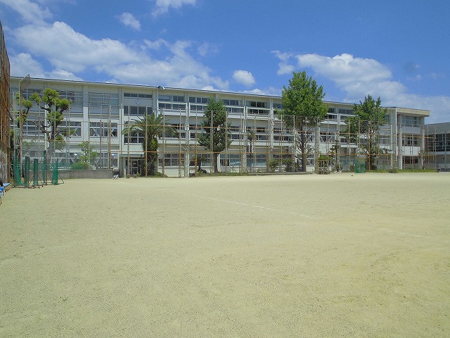 【中学校】愛宕中学校まで7285ｍ
