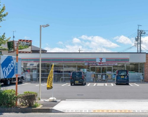 【コンビニエンスストア】セブンイレブン　武蔵村山神明3丁目店まで809ｍ