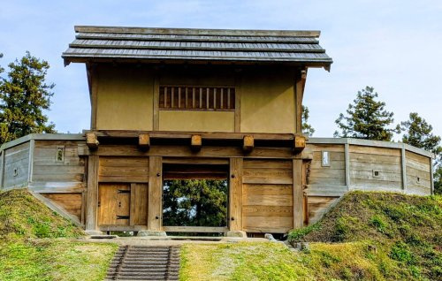 【文化財】箕輪城跡まで1185ｍ