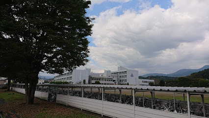 【中学校】高崎市立榛名中学校まで679ｍ