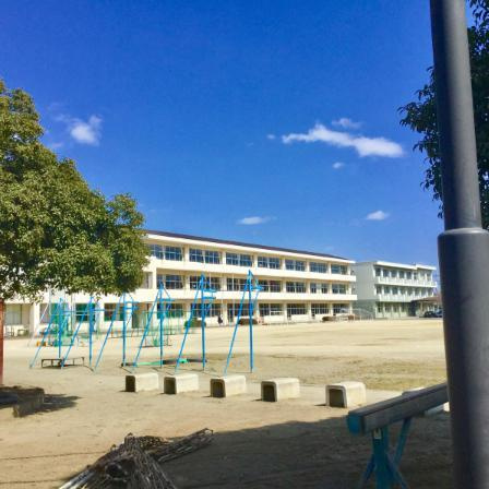【中学校】第三中学校まで669ｍ