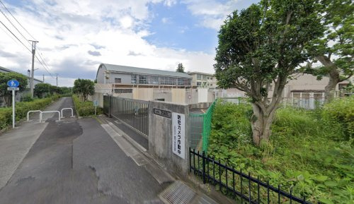【小学校】あきる野市立屋城小学校まで589ｍ