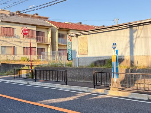 【バス停】人丸小学校前まで170ｍ