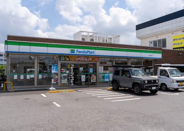 【コンビニエンスストア】ファミリーマート　稲毛長沼店まで372ｍ