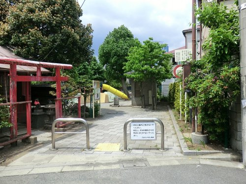 【公園】初台児童遊園地まで183ｍ
