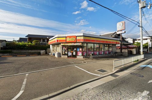 【コンビニエンスストア】デイリーヤマザキ泉大津助松店まで250ｍ