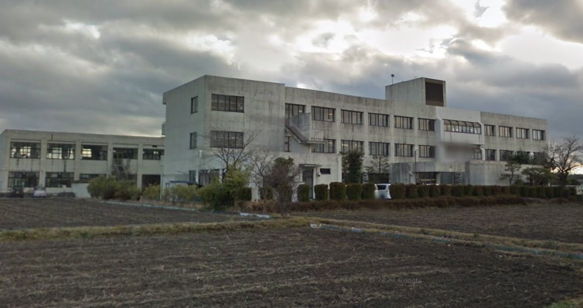 【小学校】東近江市立湖東第三小学校まで747ｍ