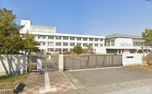 【中学校】東近江市立湖東中学校まで1956ｍ