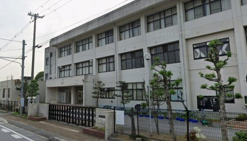 【小学校】彦根市立鳥居本小学校まで876ｍ