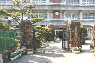 【小学校】長田小学校まで729ｍ