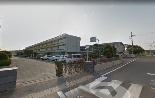 【中学校】桜川市立岩瀬西中学校まで2102ｍ