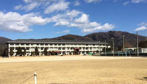 【小学校】桜川市立南飯田小学校まで1388ｍ