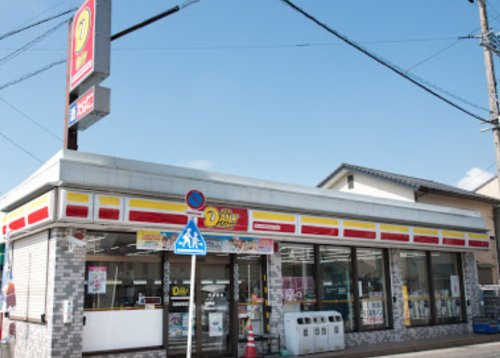 【コンビニエンスストア】ニューヤマザキデイリーストア　羽黒駅前店まで723ｍ