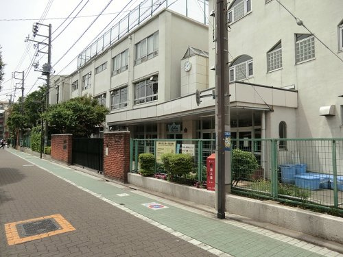 【小学校】目黒区立上目黒小学校まで409ｍ