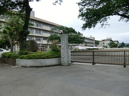 【小学校】串川小学校まで753ｍ