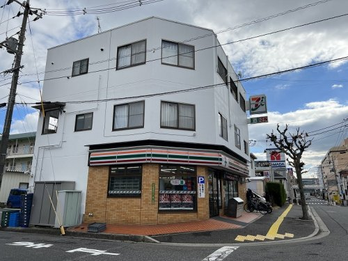 【コンビニエンスストア】セブンイレブン　広島草津新町店まで204ｍ