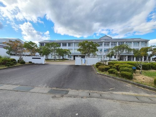 【中学校】守山市立明富中学校まで1606ｍ