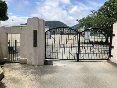 【中学校】静岡市立籠上中学校まで3187ｍ