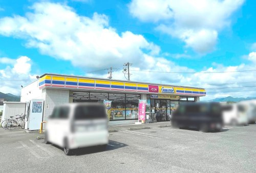 【コンビニエンスストア】ミニストップ　芸濃椋本店まで855ｍ