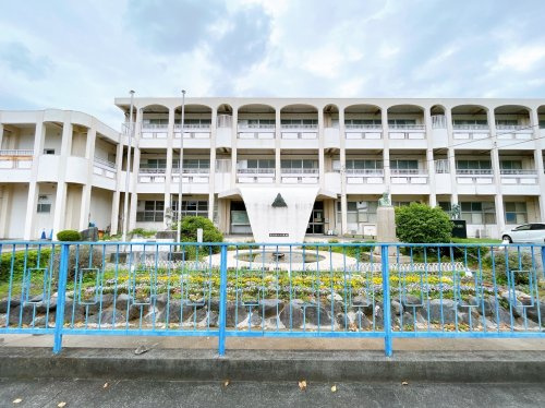 【小学校】富士市立富士第一小学校まで800ｍ