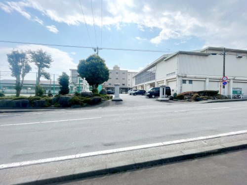 【中学校】富士宮市立富士宮第三中学校まで2053ｍ