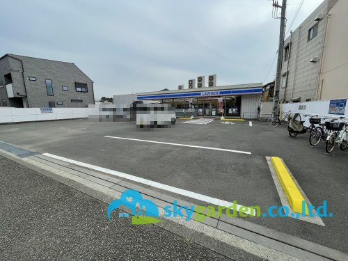 【コンビニエンスストア】ローソン鵠沼神明4丁目店まで490ｍ