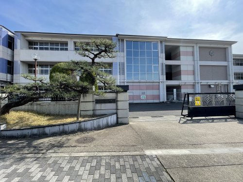 【小学校】日進市立香久山小学校まで850ｍ