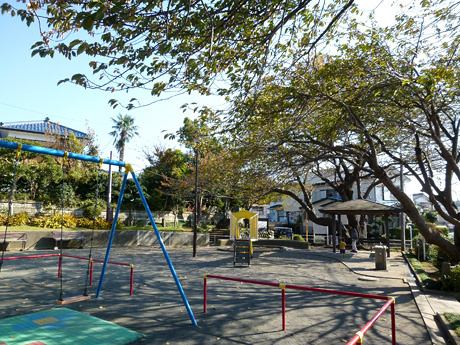 【公園】富士塚公園まで1027ｍ