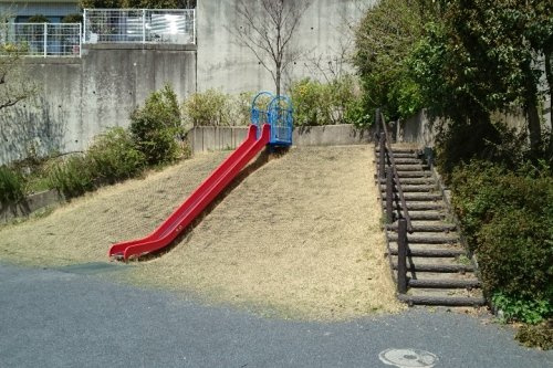 【公園】平戸第六公園まで190ｍ