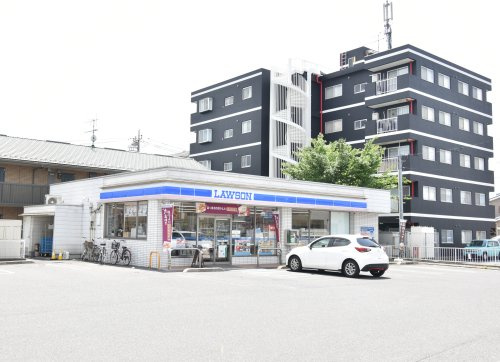 【コンビニエンスストア】ローソン　春日部緑町四丁目店まで500ｍ