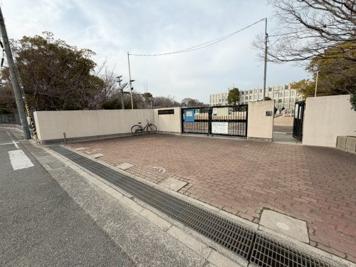 【小学校】尼崎市立武庫北小学校まで827ｍ