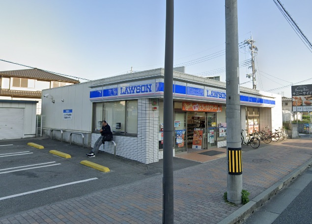 【コンビニエンスストア】ローソン　伊丹寺本三丁目店まで944ｍ