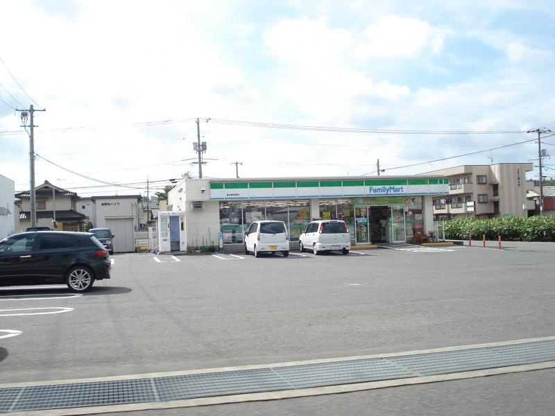 【コンビニエンスストア】ファミリーマート　福山春日町店まで103ｍ