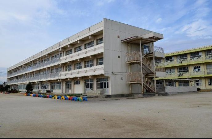 【小学校】桶川市立桶川西小学校まで1051ｍ