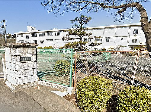 【中学校】伊勢原市立成瀬中学校まで1586ｍ