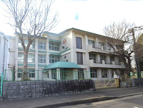 【中学校】綾瀬市立綾瀬中学校まで880ｍ