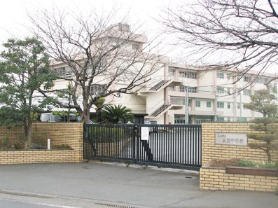 【中学校】茅ヶ崎市立萩園中学校まで972ｍ