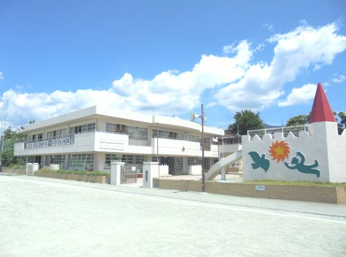 【幼稚園】秦野市立本町幼稚園まで525ｍ