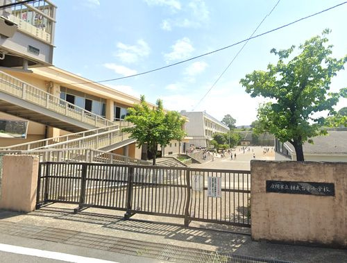 【小学校】座間市立相武台東小学校まで518ｍ