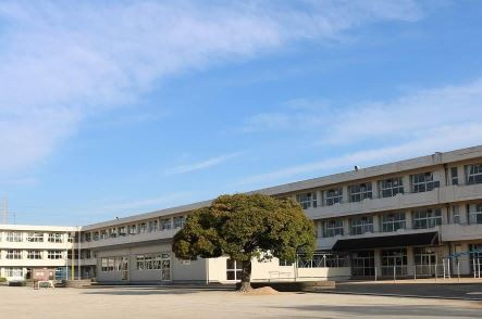 【小学校】袖ヶ浦市立蔵波小学校まで850ｍ