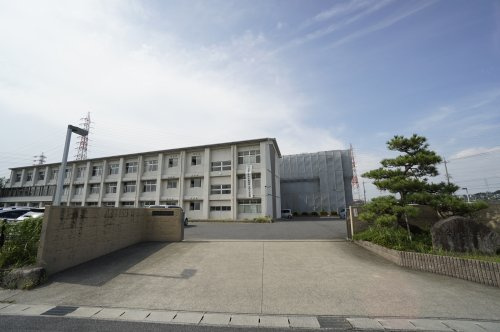 【中学校】日進市立日進西中学校まで2249ｍ