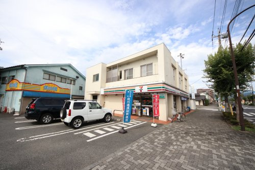 【コンビニエンスストア】セブンイレブンまで883ｍ