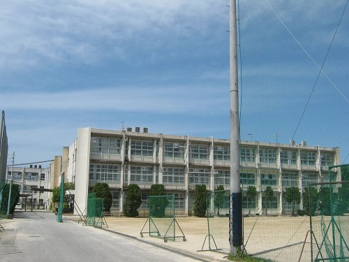 【中学校】枚方市立枚方中学校まで671ｍ