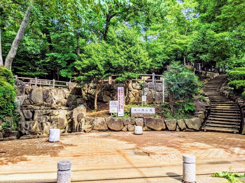 【公園】滝の根公園まで650ｍ